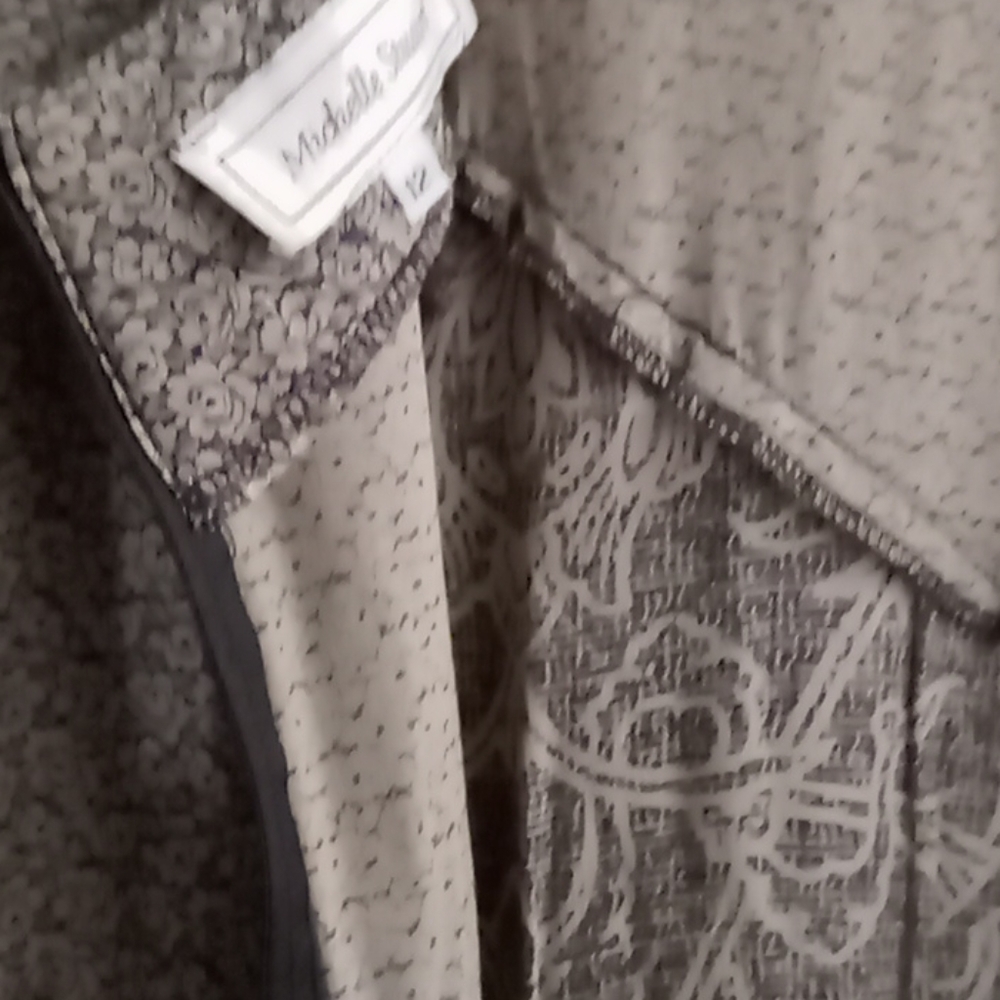 Dress - Picture 8 of 8